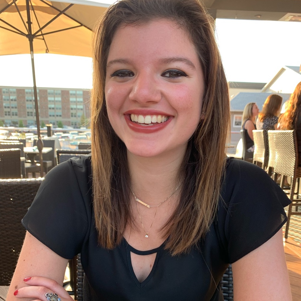 Meet your Posher, Danielle